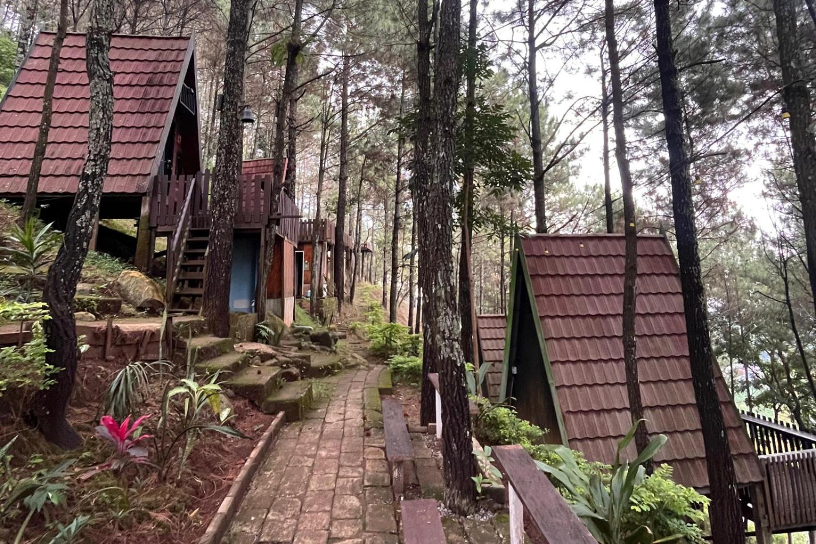 Alas Pacet By Twospaces, Mojokerto Luaran gambar